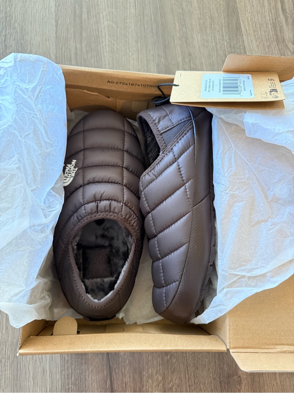 NWT THE NORTH FACE X SKIMS THERMOBALL TRACTION MULE V in PHOENIX